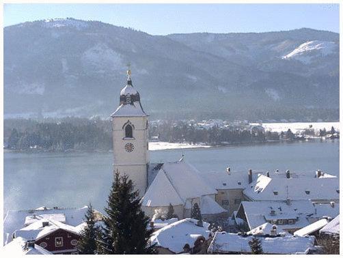 Gaestehaus Menkens Sankt Wolfgang im Salzkammergut Exterior photo